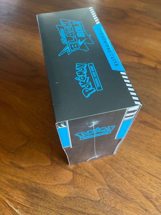Pokémon “Black Bolt” Elite Trainer Box