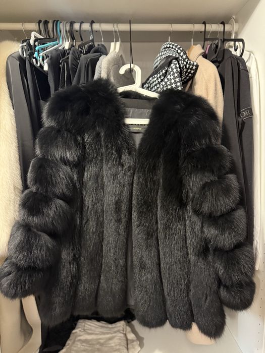 Czarne futro naturalne z liska