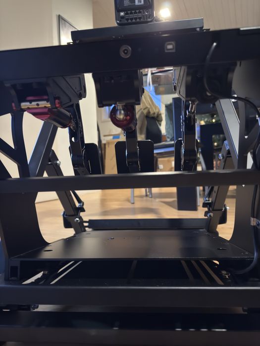 Pedais Simagic P1000i