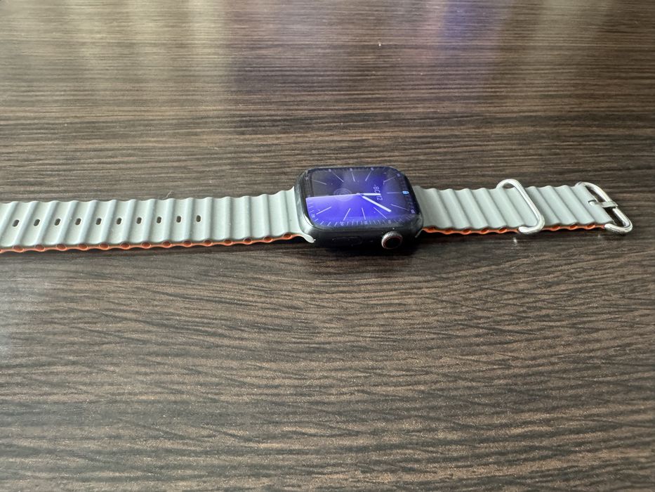 Apple watch 7 TITANIUM