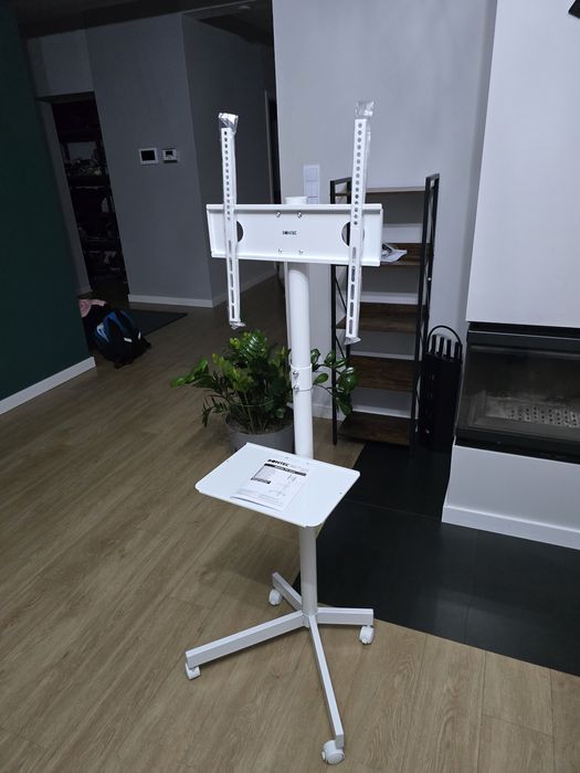 Uchwyt do tv mobilny 32-60 cali.nowy