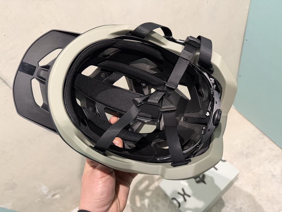 Capacete FOX Speedframe NOVO