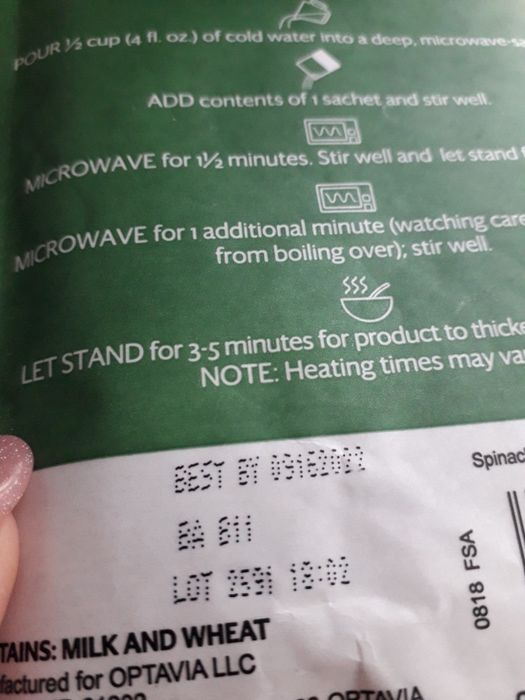 Макароны со шпинатом с базиликом и сьмесью сыров пармезан и  романо