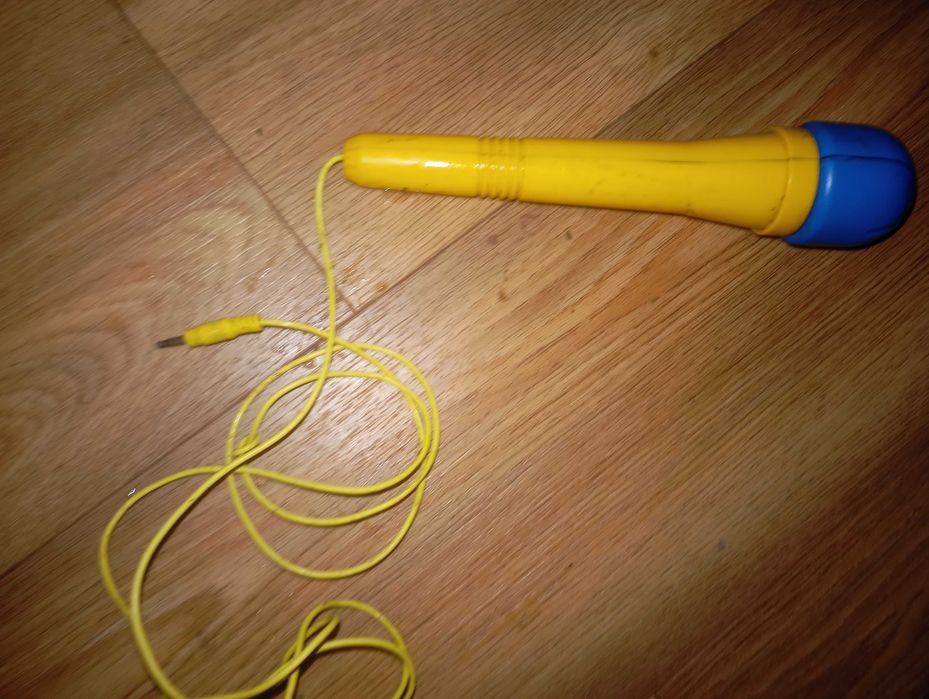 Mikrofon dziecięcy z kablem