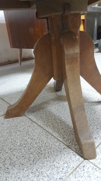 Secretária Vintage + Cadeira Rotativa + candeeiro Banqueiro