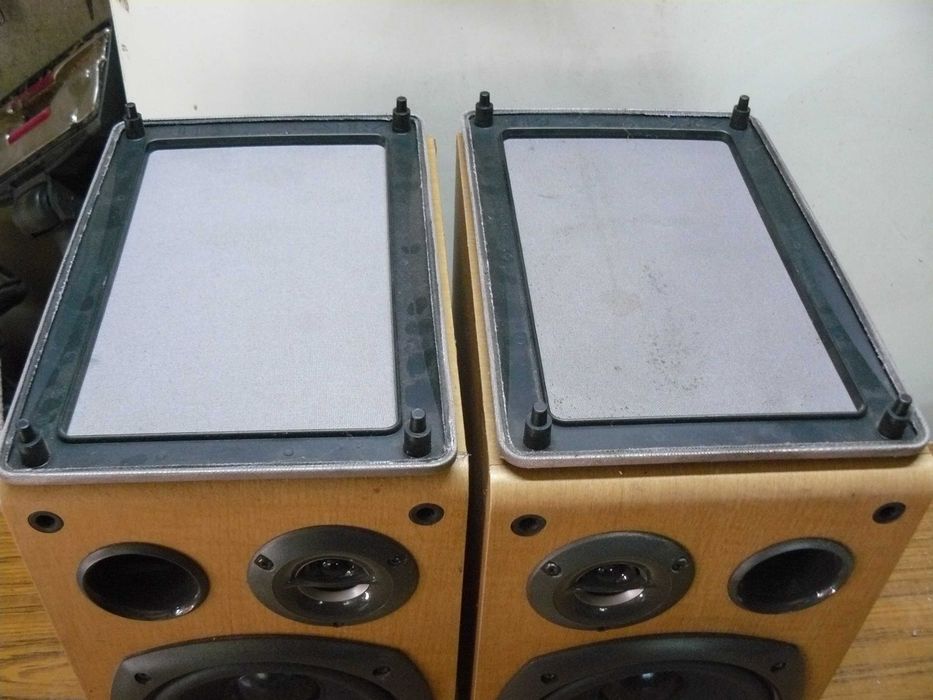 Kolumny Sony przewody 6 ohm maskownice