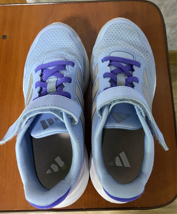 Кросівки    Adidas