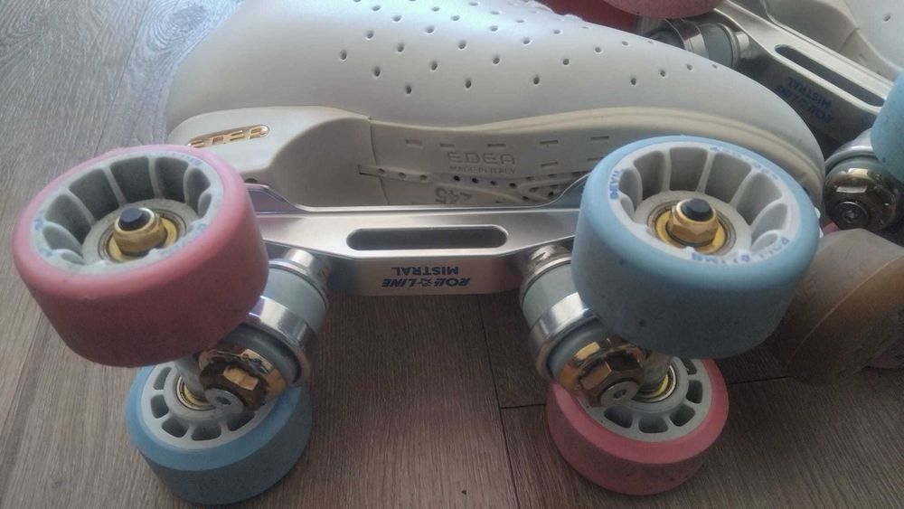 EDEA Rondo 245 Inline Skates – Ivory Color, Lightly Used + Mistral Chassis and Accessories64585482672130124