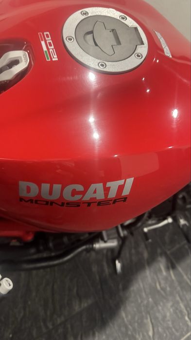 Ducati monster 1200r