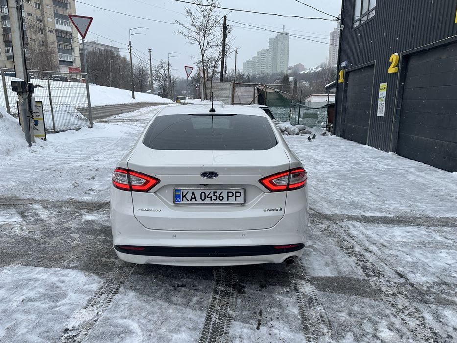 Ford Fusion Hybrid