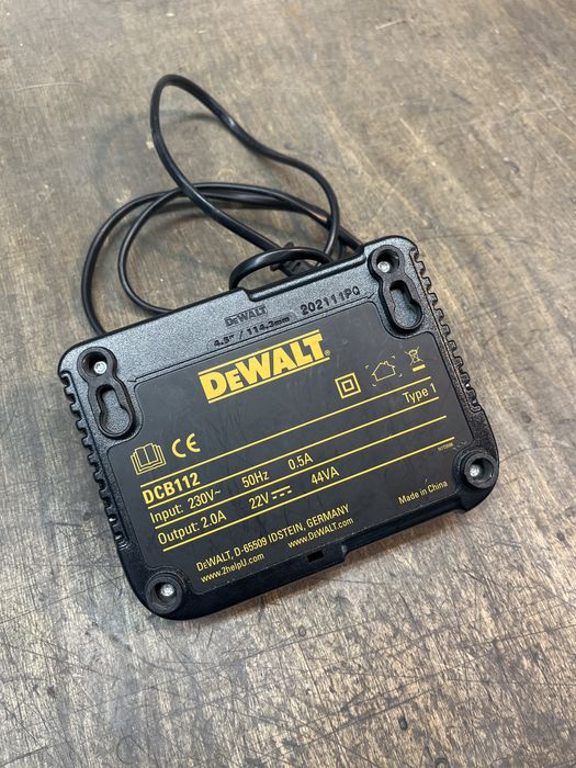 Dewalt ładowarka DCB112