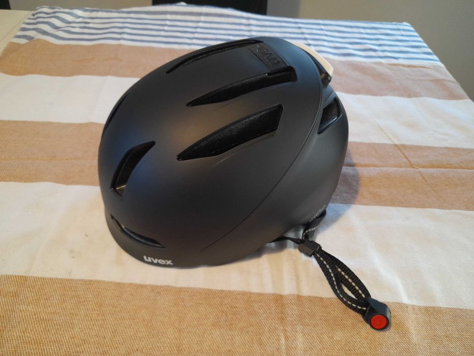 Kask rowerowy Uvex Urban Planet czarny mat r. 54-58 cm