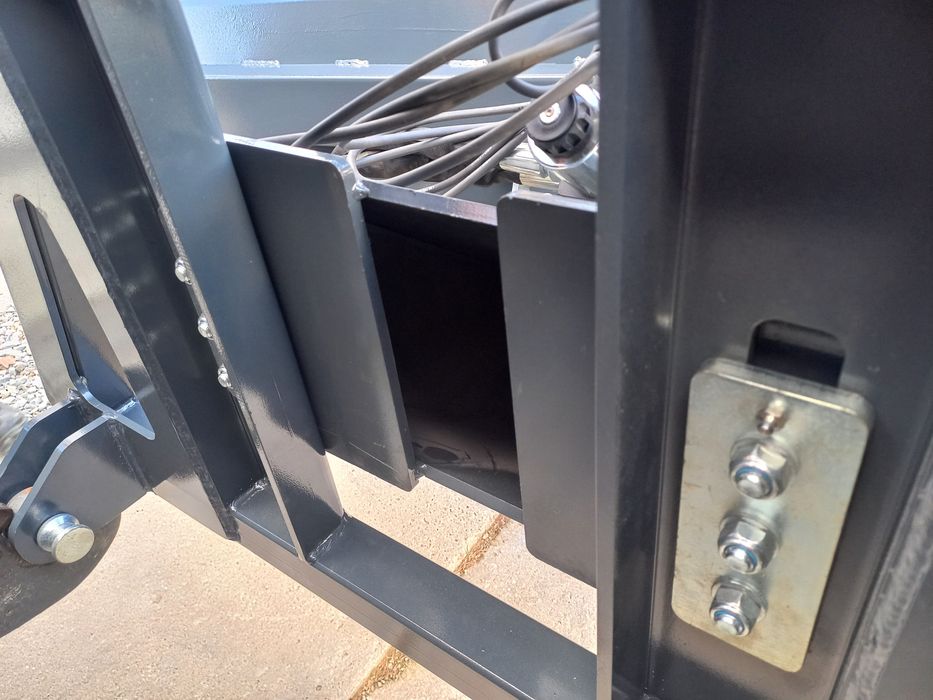 Pług do śniegu STRZAŁKA na TUZ szerokość 2,5m V U cena brutto