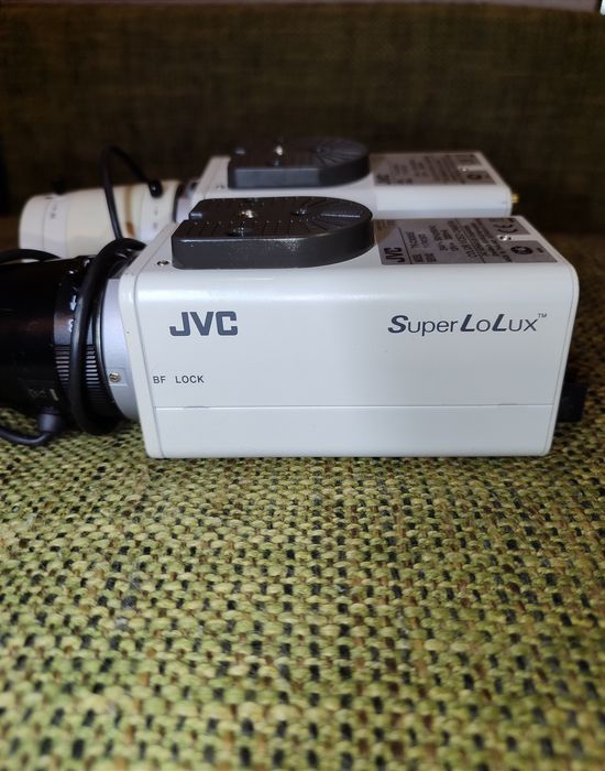 Камеры виденаблюдения JVC TK-C 9300E"день/ночь" с обʼективом (5-50mm)