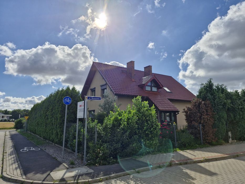 Dom na Sprzedaż Żarów