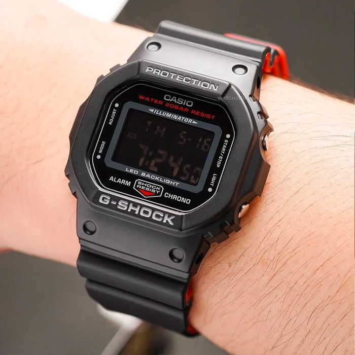 Часы Casio G-Shock DW-5600UHR-1E ! Оригинал! Гарантия 2 года.