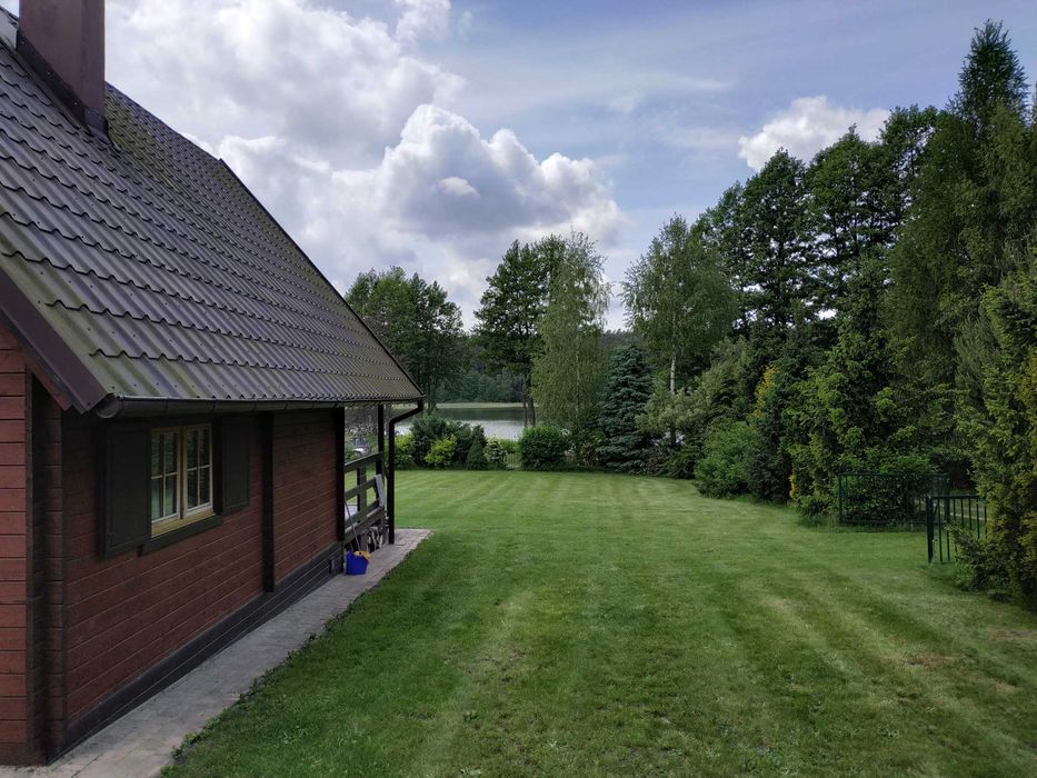 Dom Domek letniskowy nad jeziorem pomost, łódka, ryby, grzyby i jagody