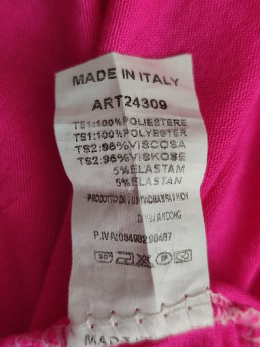 Sukienka na długi rękaw odkryte ramiona kopertowy dekolt