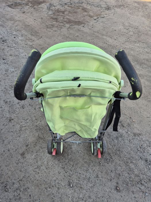 Прогулянкова коляска