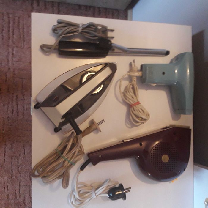 Zestaw dwie suszarki i lokowka zlat 60-70 PRL