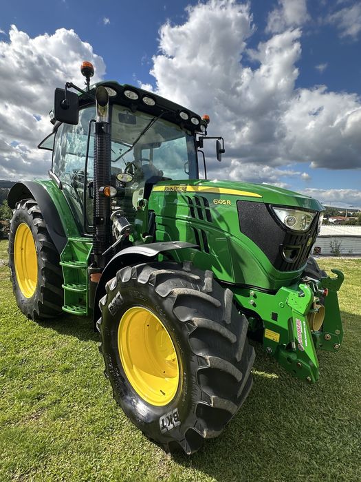 Trator John Deere 105R
