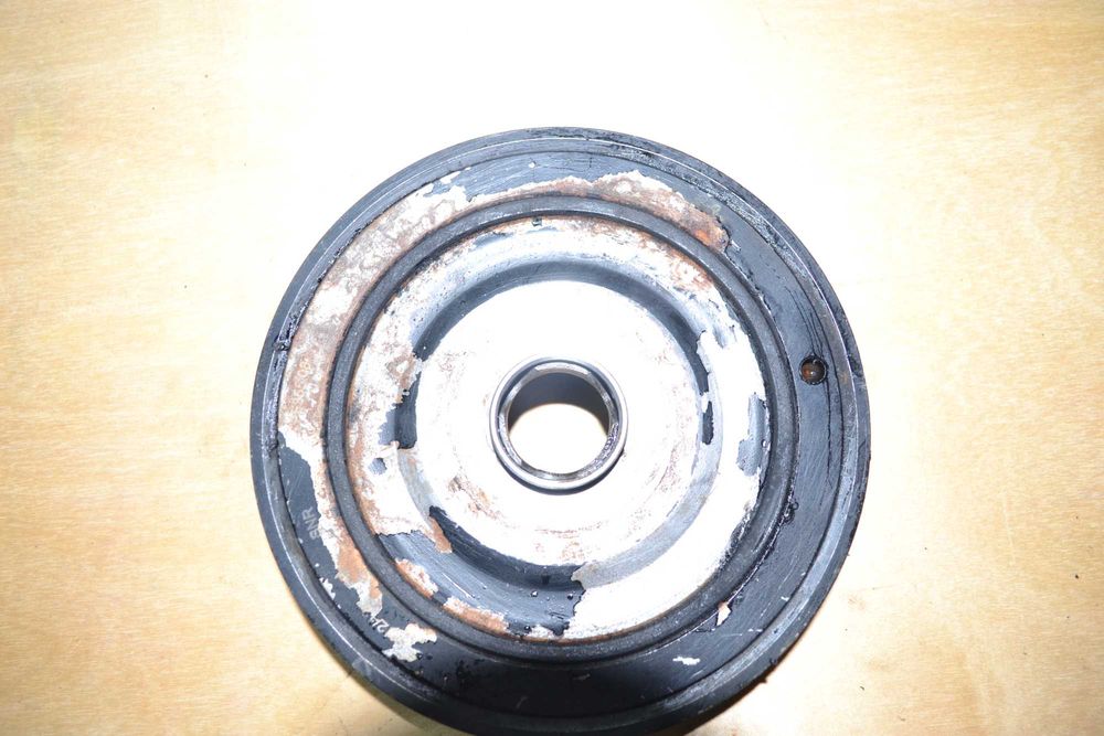 Б/у шків колінвала Renault Megane 2 Scenic 2 Laguna 2 Nissan Primera 1.9 dci 8200523072