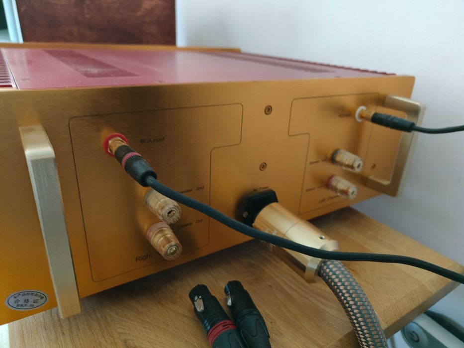 Końcówka mocy klasa A , Dartzeel NHB-108, 140Wx2