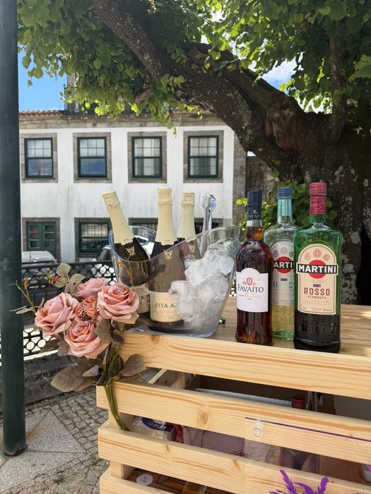 Bar Móvel para Casamentos, Batizados e Eventos | Tá Bom’Bar