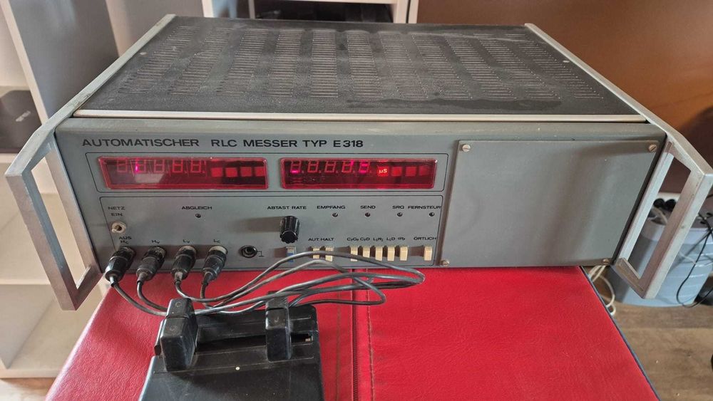Automatyczny miernik RLC E318 – retro sprzęt laboratoryjny