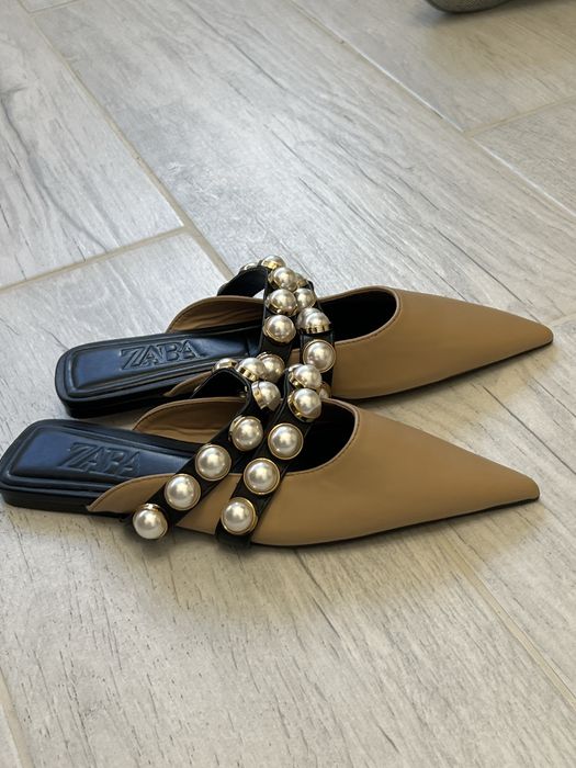 Жіночі мюлі Zara