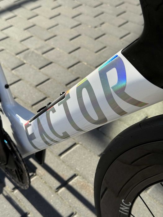Rower FACTOR SLiCK Shadow White r.54