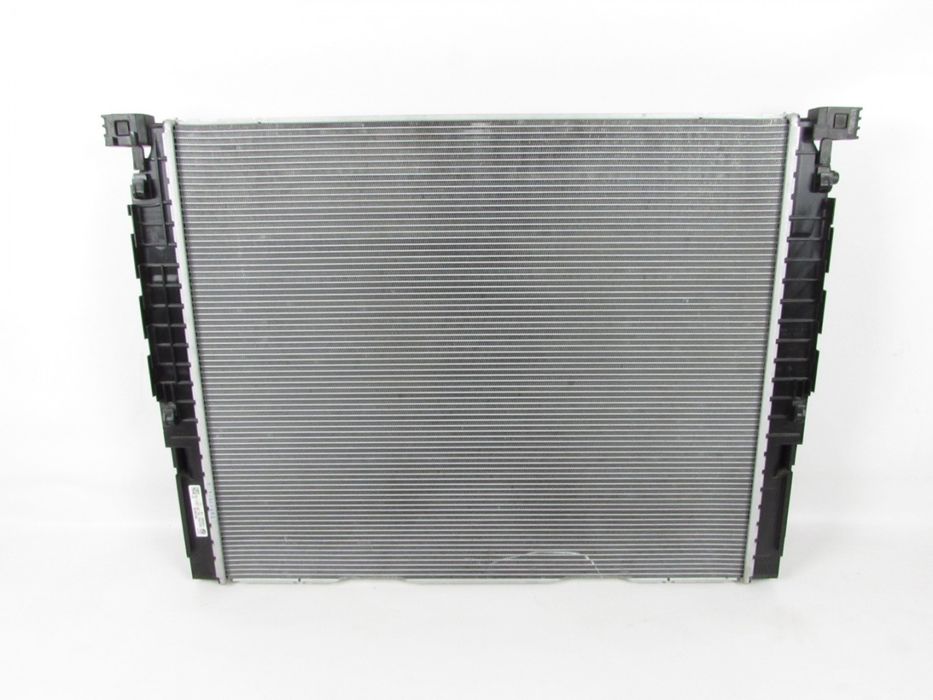 Radiador De Água Bmw 5 Ref: 17118619618