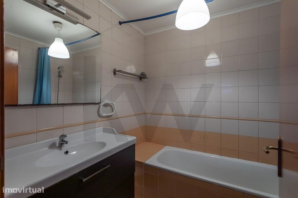 T3 com Varanda e Excelente Luminosidade | Amadora