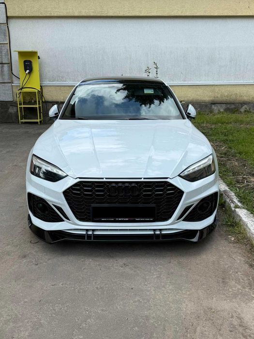 Губа RS бампера Audi A5 F5 B9 2020 2023 чорний глянець