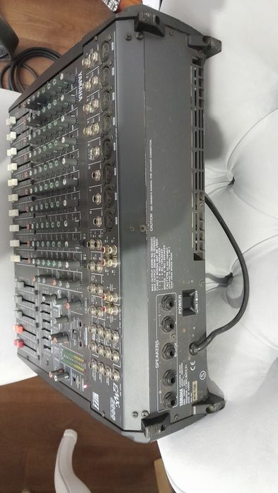 Активний мікшерний пульт Yamaha EMX2000