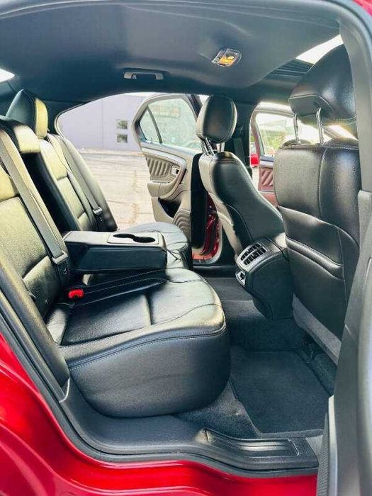 2018 Ford Taurus SEL