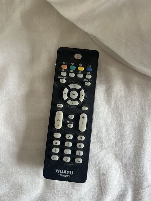 Телевізор Philips 26PF5321. Є кріплення.