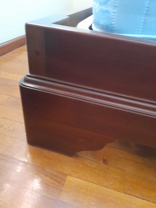 Camas solteiro em cerejeira