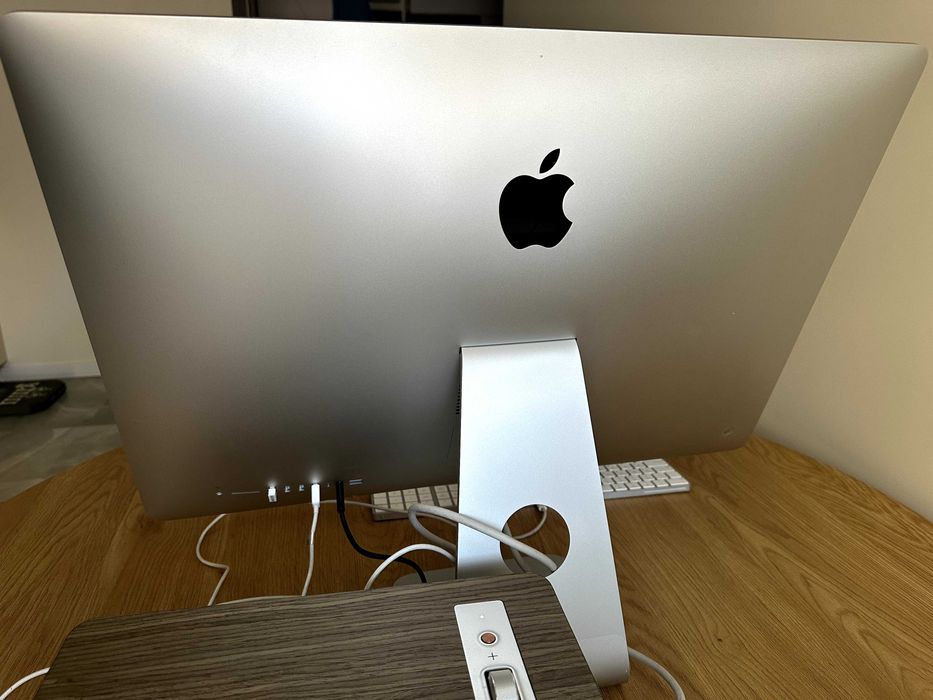 Apple iMac 27 Intel i9 Retina 5K 2020 AMD 5700 8gb