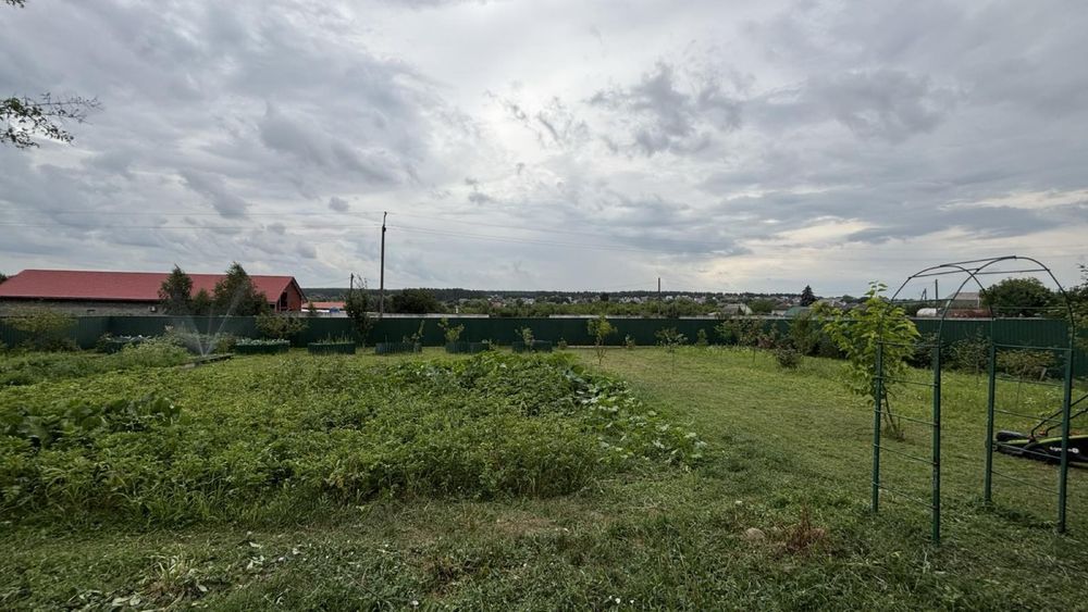 Будинок з супер проектом з сауною та гаражем