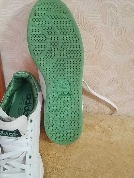 Кросiвки Адидас р.40-41 модель STAN SMITH стан новий  м.Миколаiв