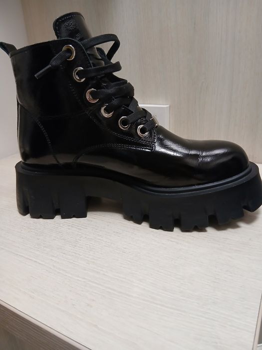 Ботинки женские зимние