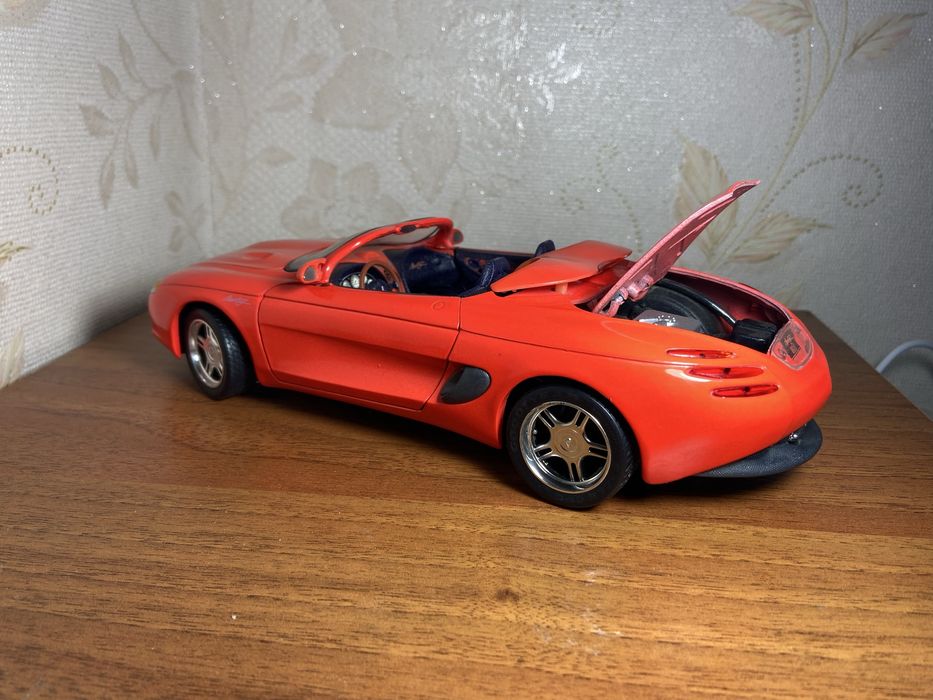 Ford Mustang Mach III Red 1/18 Maisto