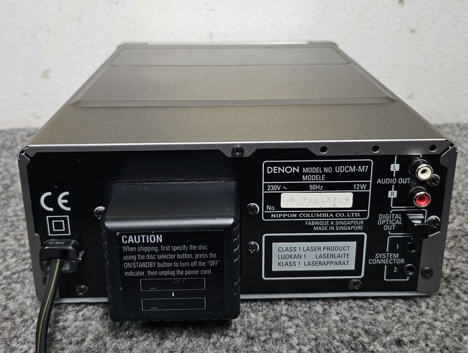 Odtwarzacz płyt DENON UDCM-M7
