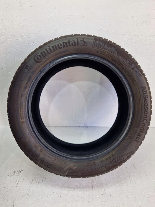 Opony Continental AllSeasonContact 235/50r19 99T