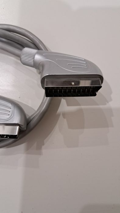 Przewód AV SCART-SCART srebrny..
