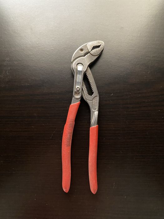 Alicate Knipex 180mm