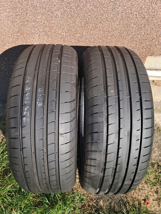 225/45 R19 96W - Goodyear Eagle F1 - BMW - 47/2022  ~7mm -  cena=2szt