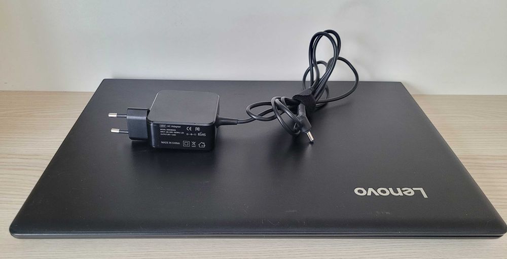 Laptop Lenovo IdeaPad 110 - Intel i5/8GB RAM/240GB SSD/DO PRACY NAUKI