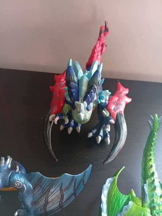 Conjunto de figuras dinofroz
